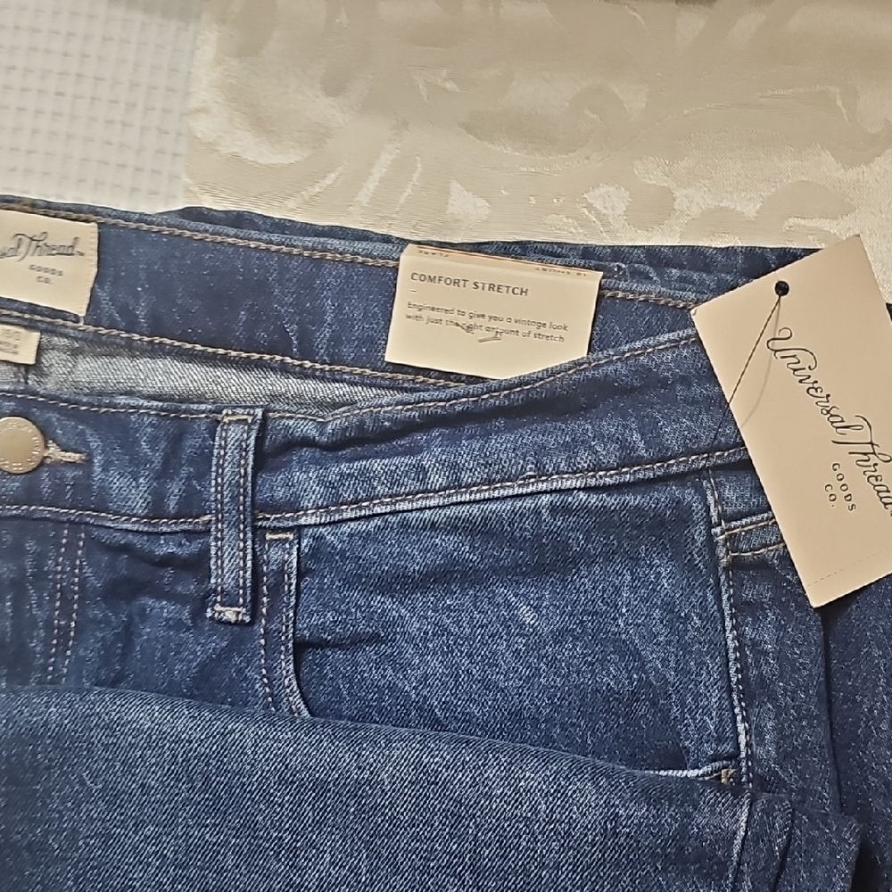 Universal Thread Women's Dark Blue Skinny Jeans